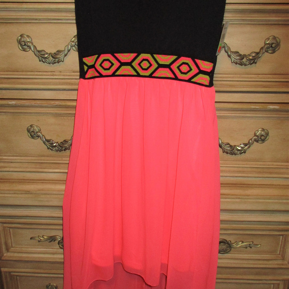 Strapless Dress - Picture 4 of 8